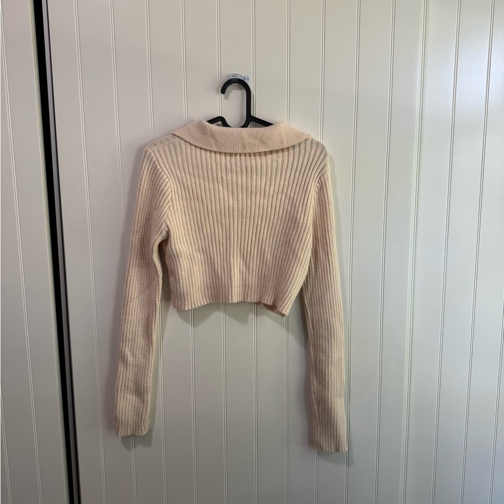 Cream Ribbed Knit Collared Crop Top - Picture 2 of 3